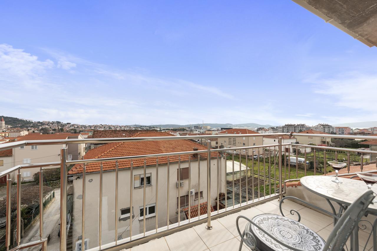 Apartment Nikola Trogir Exterior photo